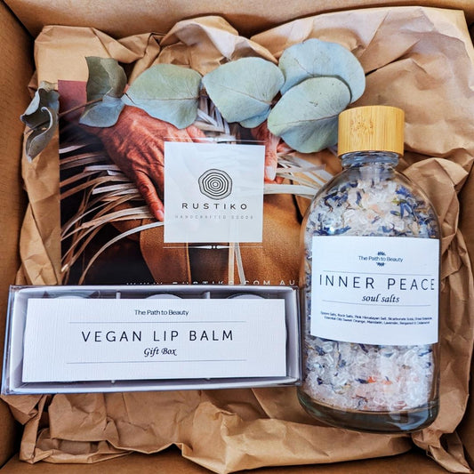 Vegan Lips & Bath Salts Gift Box